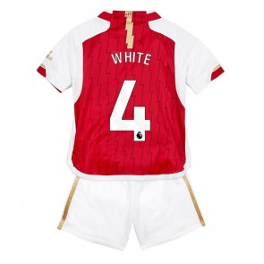Arsenal Benjamin White #4 Hjemmebanesæt Børn 2023-24 Kort ærmer (+ korte bukser)